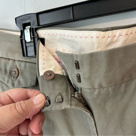 Women’s size 12 Lands End army green summer shorts. Pockets NWT. Preppy look. - Picture 4 of 9